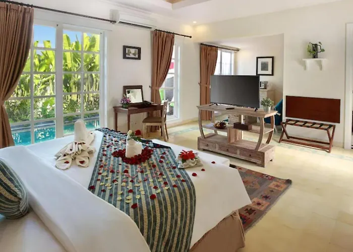 Solterra Boutique & Powered By Archipelago Hotel