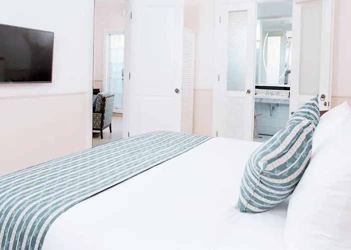 Hotel Solterra Boutique & Powered By Archipelago