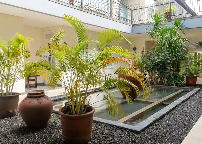 Hotel Solterra Boutique & Powered By Archipelago 4*